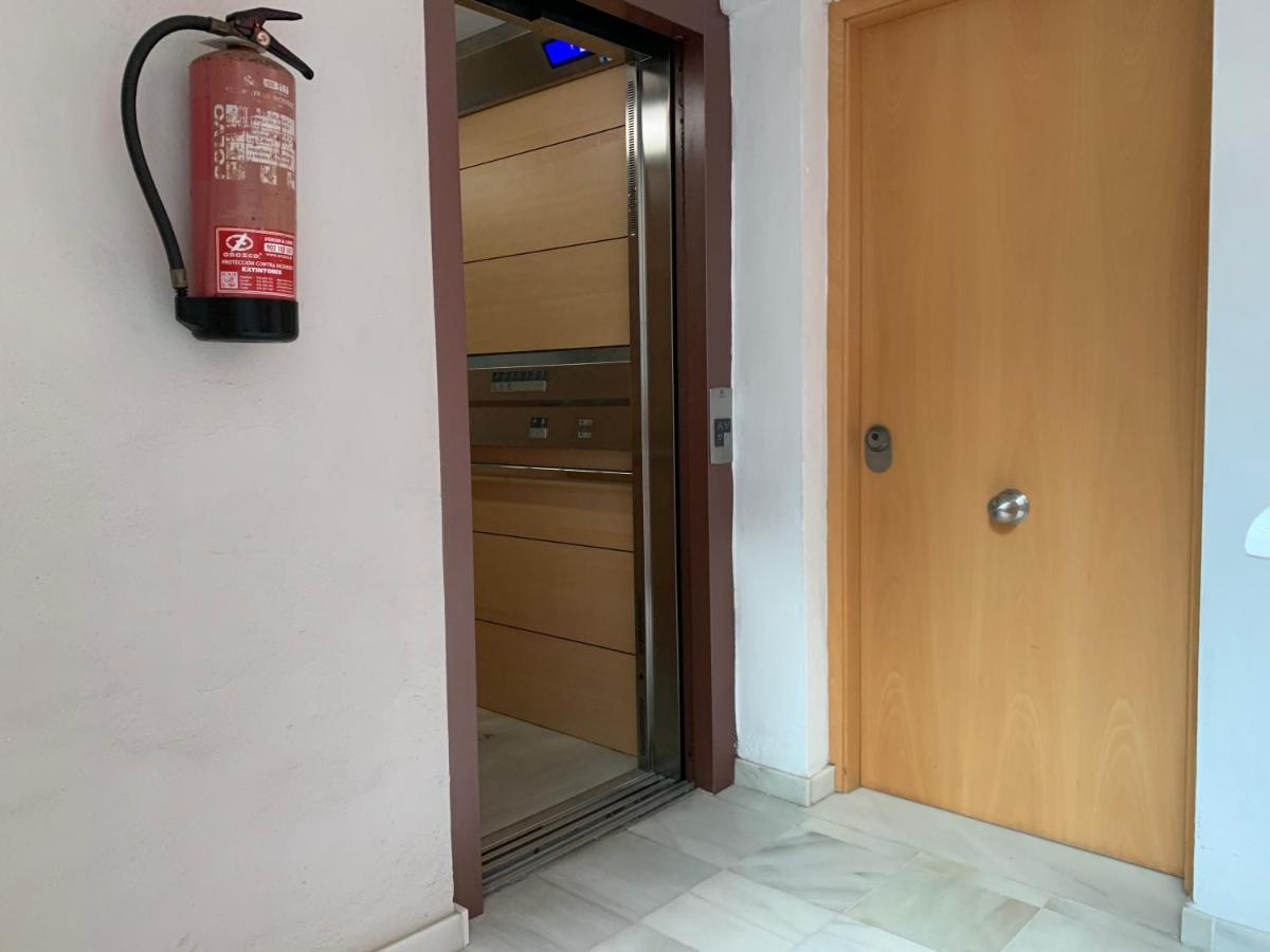 La Gaviota & Parking Privado Grupo Ac Gestion Apartment Cadiz Bagian luar foto